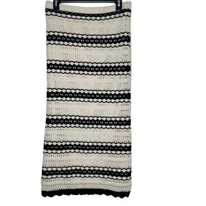 Freshman 1996 black and white sweater skirt. Size M